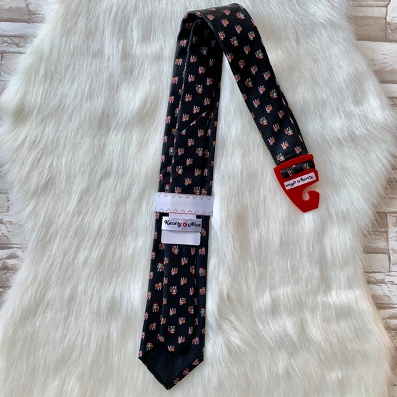 Knotty and Nice Bulldog Holiday Tie - Picture 3 of 5